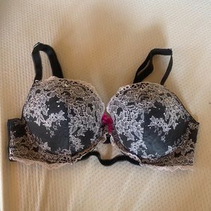 Black lace bra